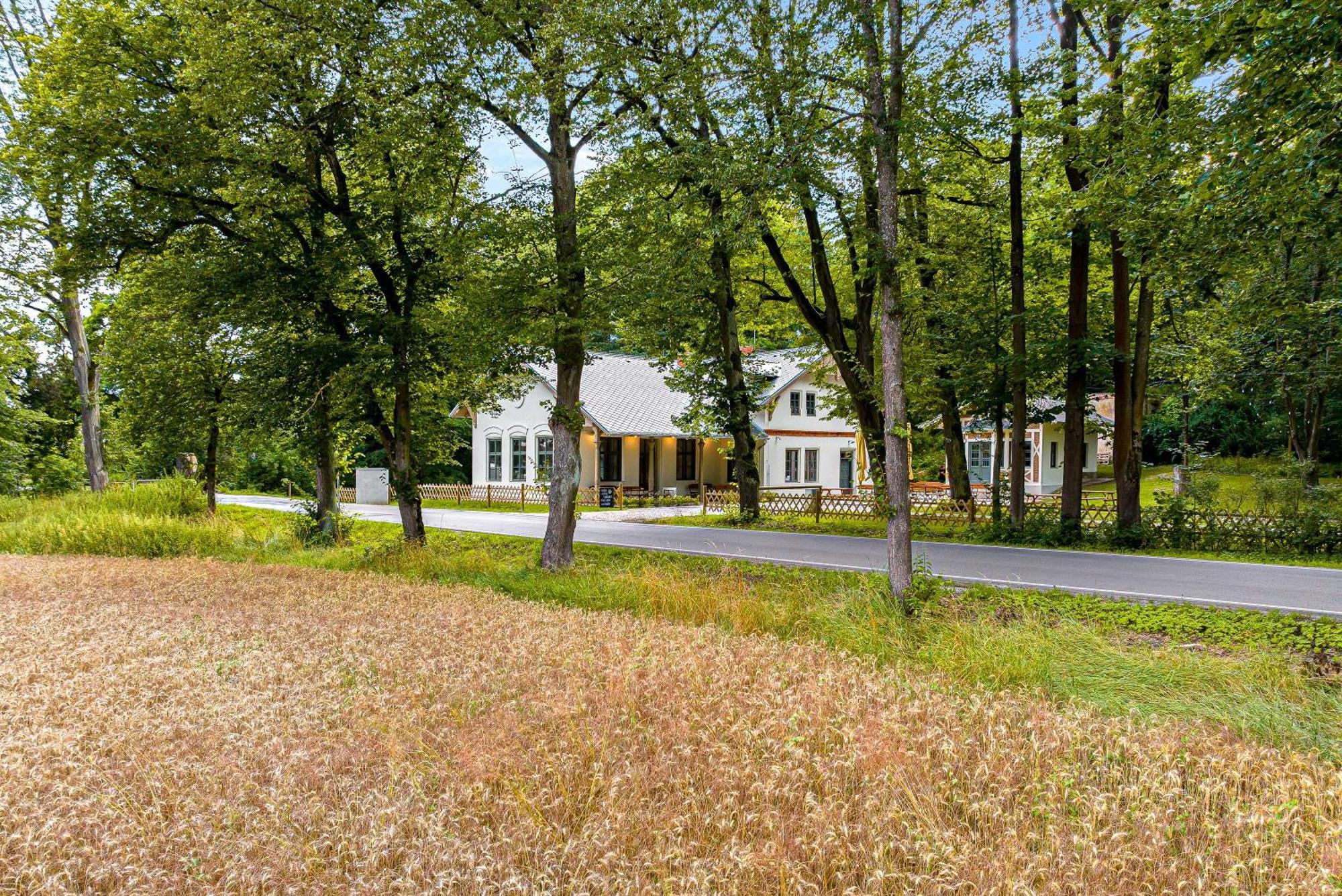 מלון ז'ינדריצ'וב הרדק Vyletni Restaurace Rudolfov מראה חיצוני תמונה