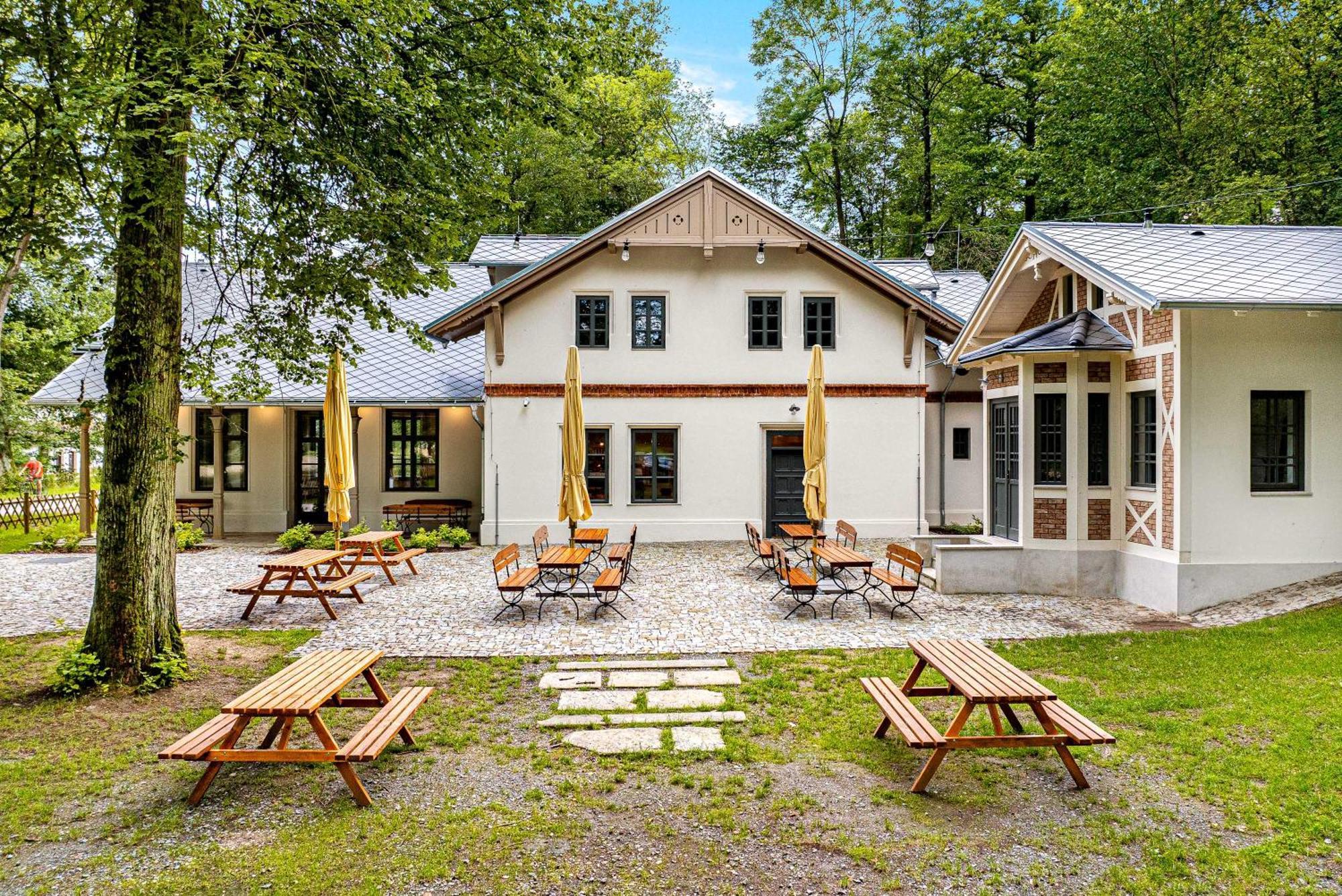 מלון ז'ינדריצ'וב הרדק Vyletni Restaurace Rudolfov מראה חיצוני תמונה